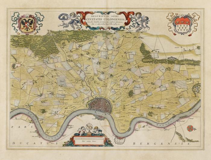 Köln. – Descriptio Agri Civitatis Coloniensis cum suis limitibus, terminis, viis, confiniis, interjacentibus et adjacentibus Pagis, Villis, Castris etc., Gebietskarte mit Titel- und zwei Wappenkartuschen.
