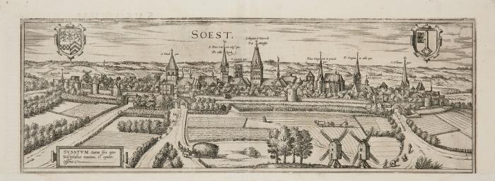 Soest. - Soest. Susatum civitas fere inter Westphalicas maxima et opulentissima, Ansicht von Süden mit Wappen des Herzogs von Kleve und der Stadt.