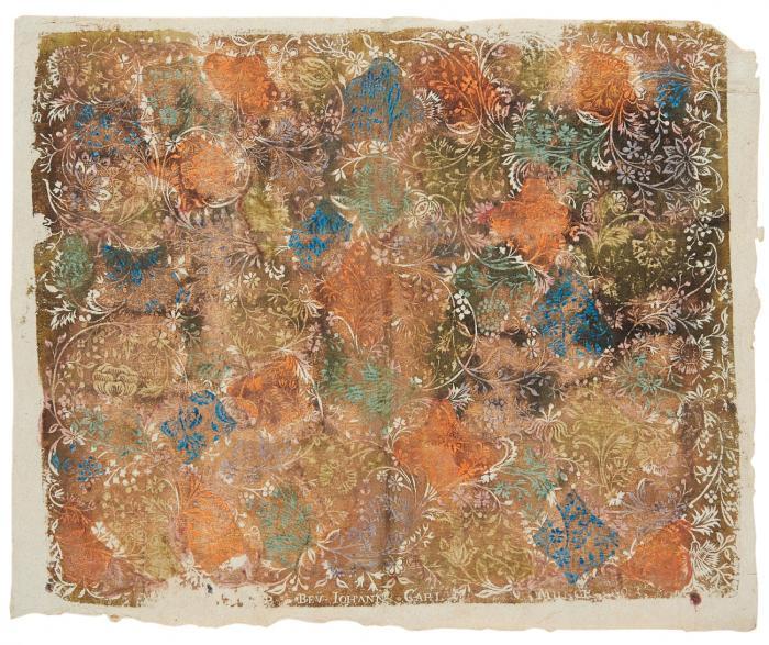 Buntpapier/Vorsatzpapier. - Florale Motive. Filigranes Rankenwerk mit Blüten, Beeren und Trauben, am unteren Rand bezeichnet, bey Johann Carl Munck. / Florales Motiv mit großen Blüten und Blattwerk / Bilderbogenartiges Blatt - 36 Andachtsbildchen mit Heiligen in 36 Feldern auf 4 Reihen, links oben: S. Domico, rechts S. Saludor, u.a.