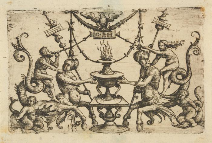 Ornament mit Triton und Sirenen.