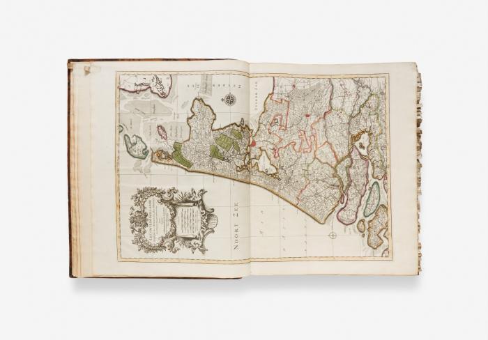 Atlas nouveau contenant toutes les parties du monde ou sont exactement remarqués les empires, monarchies, royaumes, estats, republiques & peuples qui sy trouvent a present. Par le Sr Sanson geographe ordinaire du Roy, presenté a Monseigneur le Dauphin.