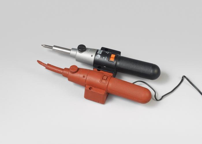 RED, BLACK & DECKER