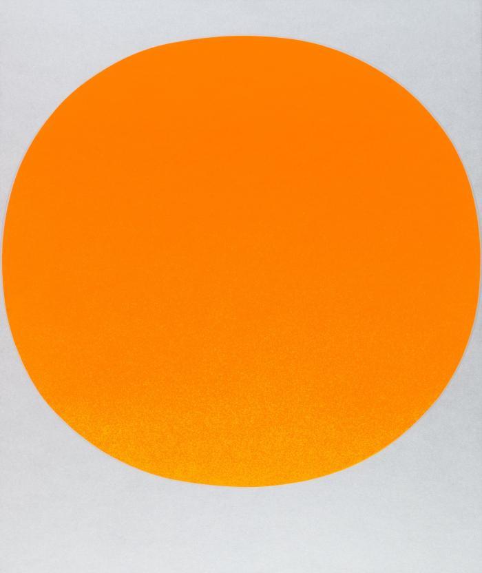 ORANGE-ROTER KREIS AUF SILBER