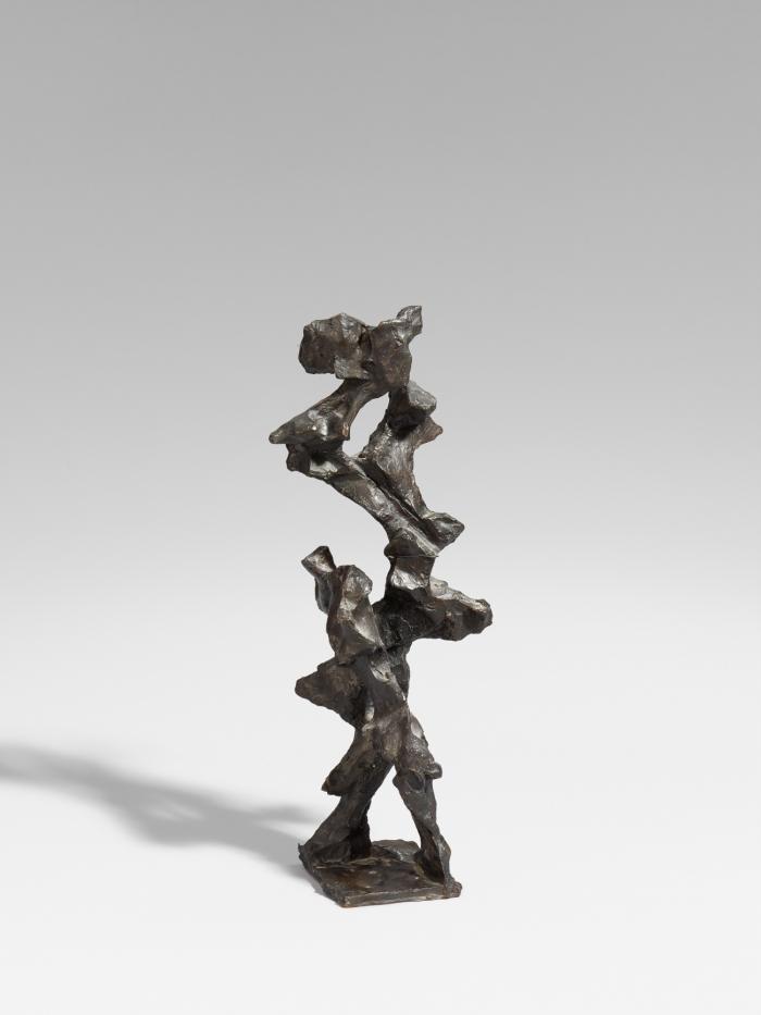 FIGUR GEDREHT