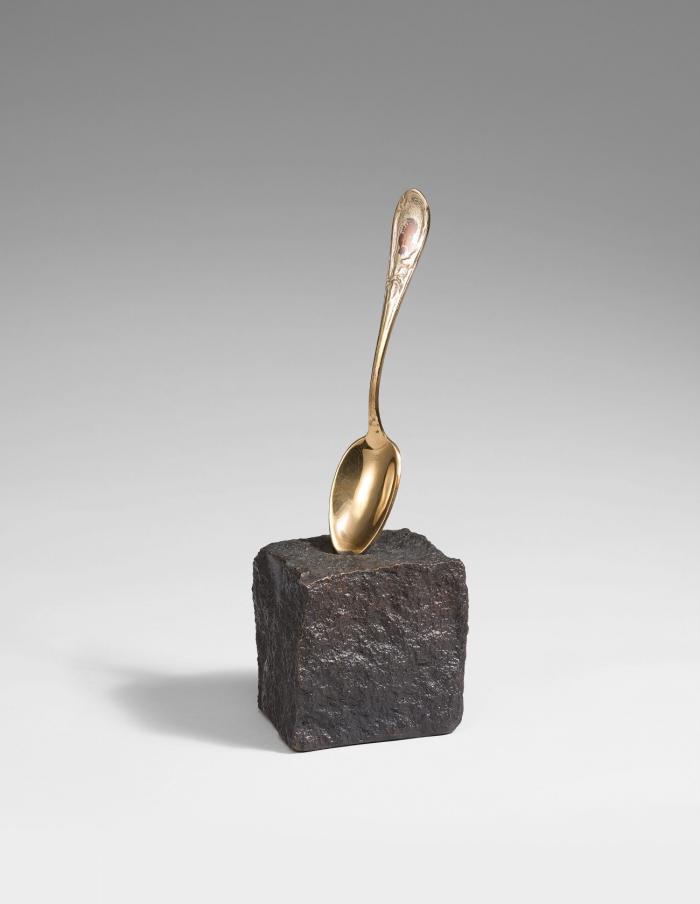 OHNE TITEL (LÖFFELSKULPTUR)