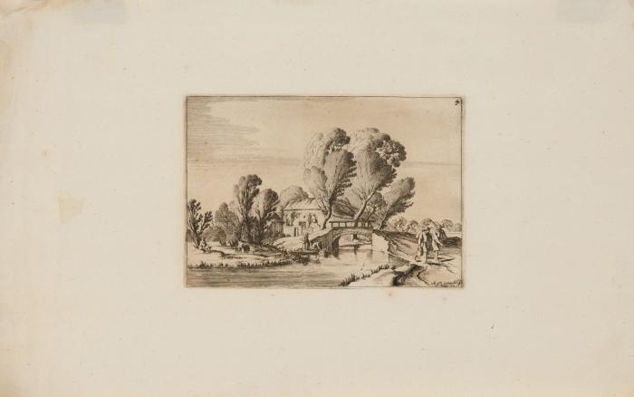Die Landschaft mit zwei Wanderern vor einer Brücke und einem Bauernhaus.