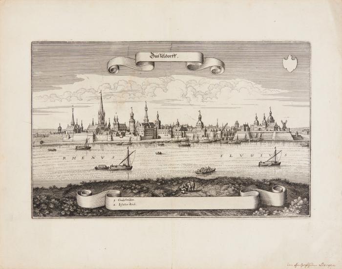 Düsseldorf. Düsseldorff, Gesamtansicht mit dem Rhein im Vordergrund und der von der Stadtmauer eingefassten Altstadt.