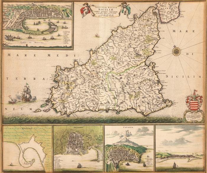 Italien. - Sizilien. Insula sive Regnum Siciliae. Mit Titelkartusche, die von 2 Putten gehalten wird, Windrose, Wappen mit Widmung, 2 Schiffen und 5 Inset-Ansichten (Messina, Palermo, Catania, Trapani und ein Festungsplan von Milazzo).