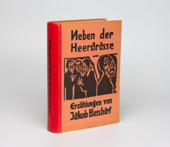Neben der Heerstraße.