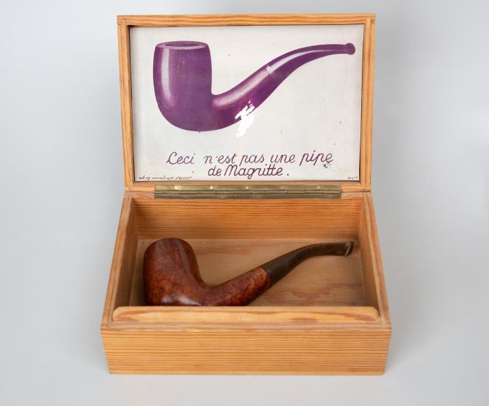 Ceci n'est pas une pipe de Magritte