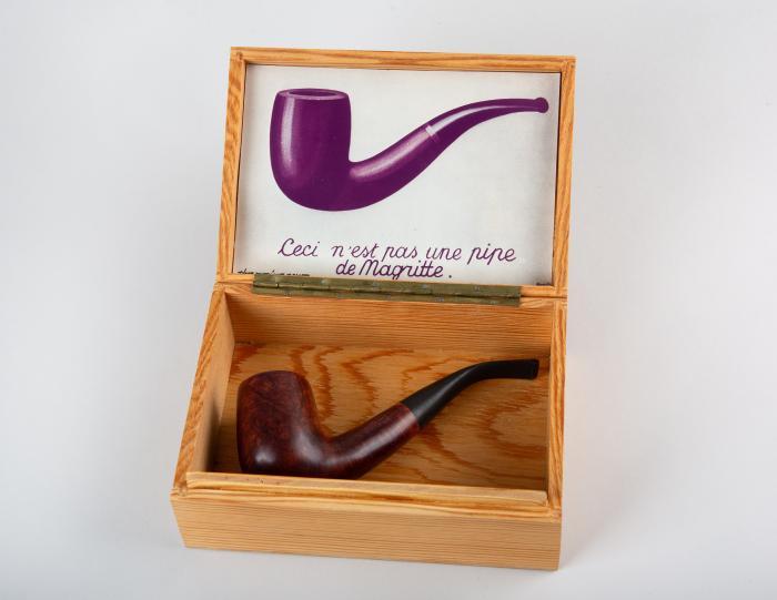 Ceci n'est pas une pipe de Magritte