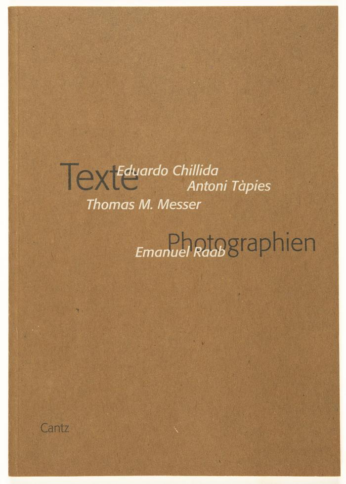 EDUARDO CHILLIDA / ANTONÍ TÀPIES - TEXTE PHOTOGRAPHIEN