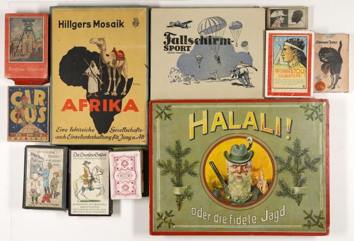 Spiele. - Konvolut Gesellschafts- und Kartenspiele für Kinder. Um 1930-40. Unterschiedliche Größen: