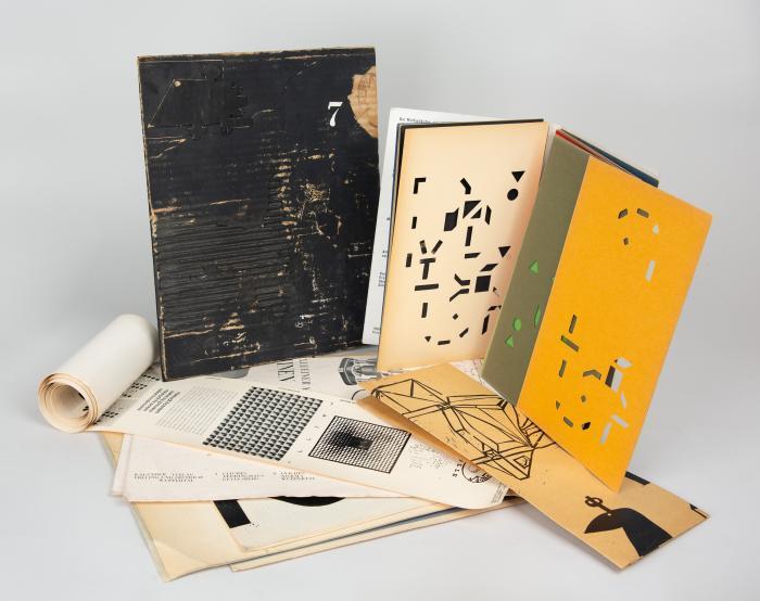 BERND EBELING u. HANS-JOACHIM DIETRICH
Konvolut Kalender-Verlag und Eremiten-Presse. 13 Tle.