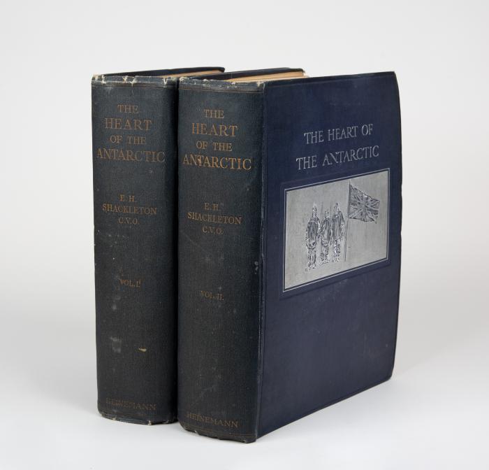 The heart of the Antarctic. Being the story of the British Antarctic Expedition 1907-1909. 2 Bde.