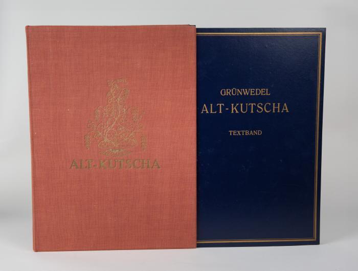Alt-Kutscha, archäologische und religionsgeschichtliche Forschungen an Tempera-Gemälden aus Buddhistischen Höhlen der ersten acht Jahrhunderte nach Christi Geburt. Textband und Tafelteil.