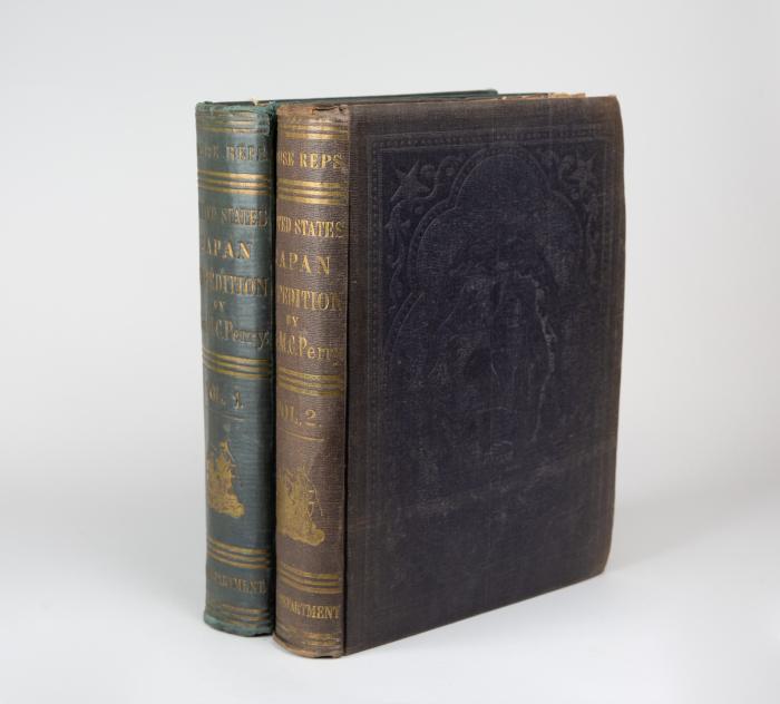 Narrative of the expedition of an american squadron to the China seas and Japan, performed in the years 1852, 1853 and 1854, under the command of Commodore M. C. Perry, United States Navy. 2 (von 3) Bden.