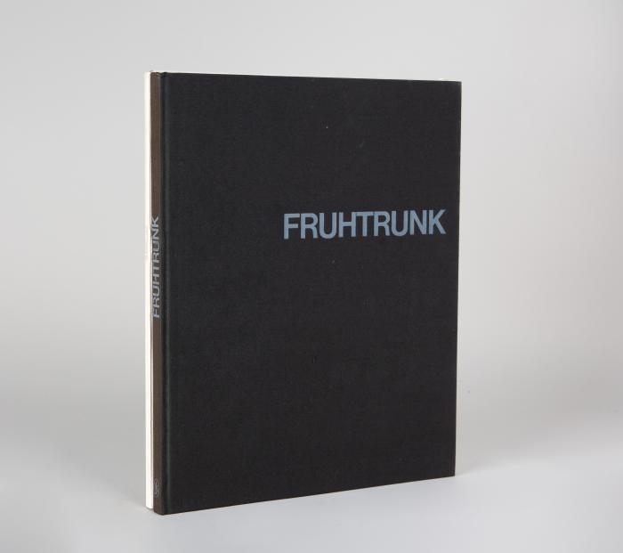 GÜNTER FRUHTRUNK
GOMRINGER/IMDAHL/STERNER: Fruhtrunk, mit Beiträgen von Maurice Besset, Günter Fruhtrunk, Dieter Honisch, Jürgen Wissman.