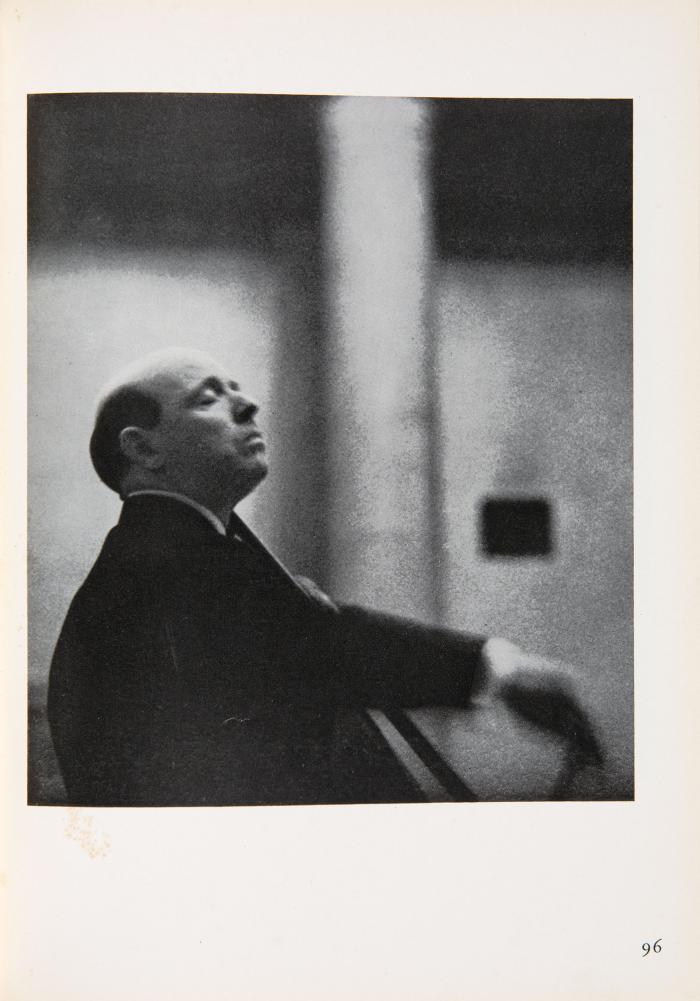 ERICH SALOMON
Berühmte Zeitgenossen in unbewachten Augenblicken.