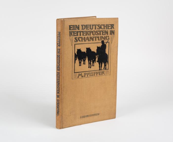 Ein deutscher Reiterposten in Schantung.