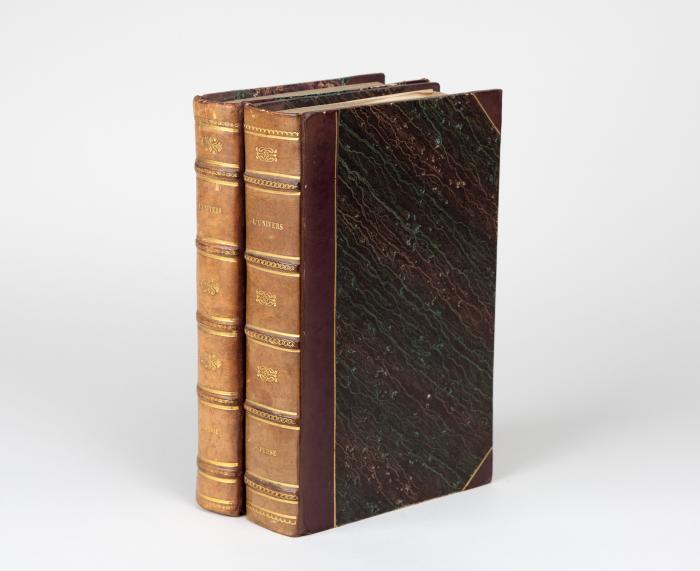 Persien und Arabien. - L'Univers. Histoire et description de tous les peuples. 2 Bde. der Reihe. Paris 1841 u. 1847. 20,5 x 13 cm. Geglättetes HLdr. auf 4 Bünden mit goldgepr. Rt. und Rücken- und Filetenvergoldung. Marmorierte Vorsatzpapiere.