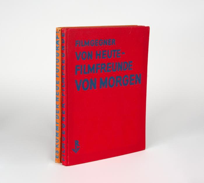 Gräff, Werner: Es kommt der neue Fotograf! / Richter, Hans: Filmgegner von heute – Filmfreunde von morgen. 2 Bde.